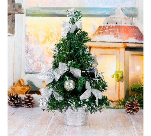 Ель декор. зеленая (украшения серебро) 